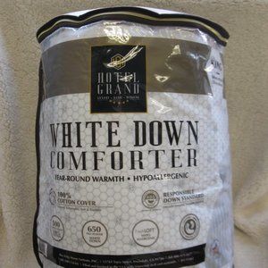 Hotel Grand White Down Comforter, NWT